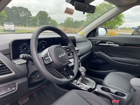 New 2026 Kia Seltos EX FWD image 10