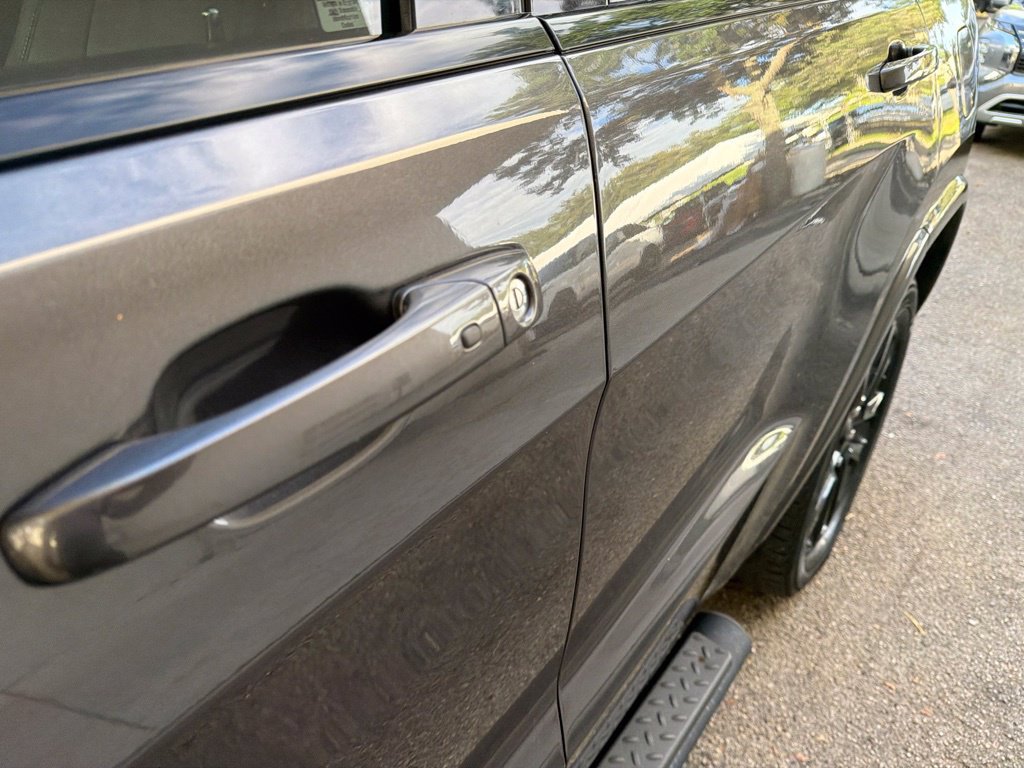 Used 2021 Jeep Grand Cherokee Laredo X RWD image 18