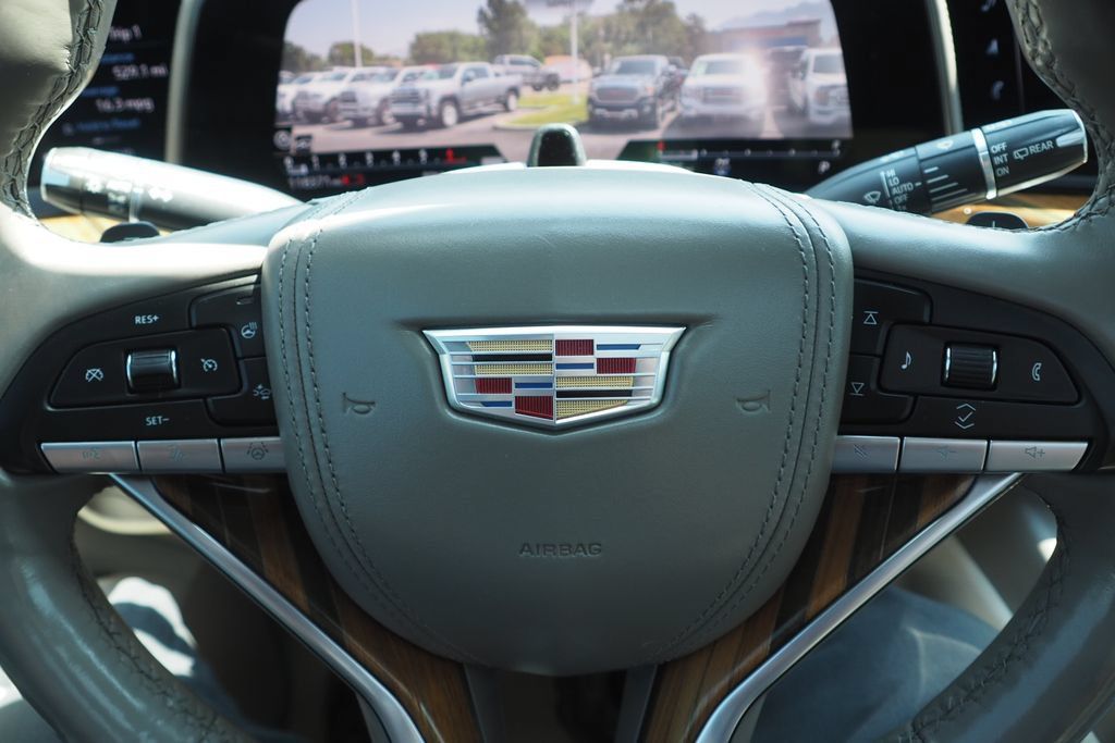 Used 2021 Cadillac Escalade ESV Sport Platinum w/ Heavy-Duty Trailer Package AWD/4WD image 31