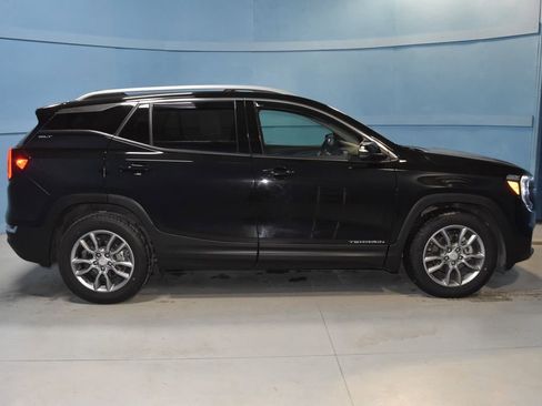 Used 2022 GMC Terrain SLT image 23