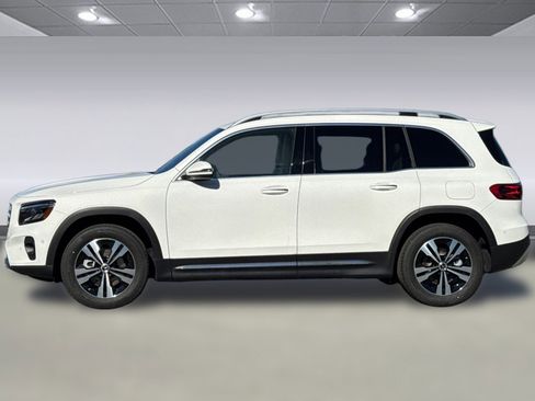 New 2025 Mercedes-Benz GLB 250 4MATIC image 2