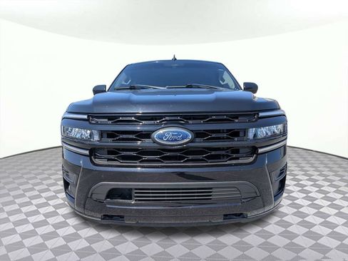 Used 2022 Ford Expedition XLT AWD/4WD image 8