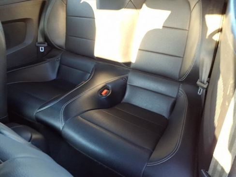 Used 2021 Ford Mustang Premium image 7