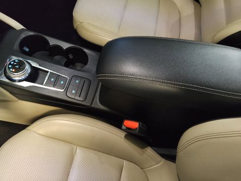 Used 2020 Ford Escape SEL FWD image 26