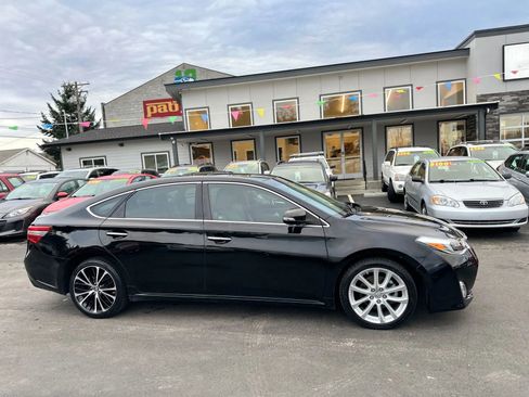Used 2013 Toyota Avalon XLE image 4