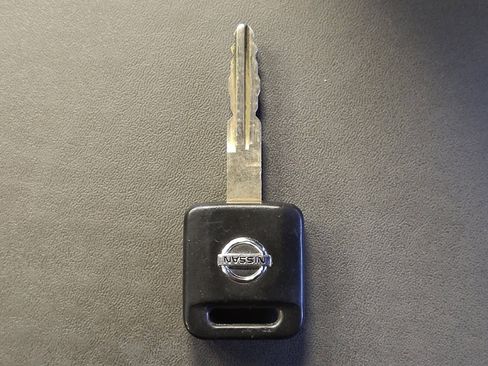 Used 2019 Nissan Frontier S image 32