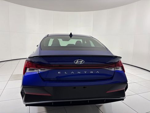 New 2026 Hyundai Elantra SEL Sport Premium FWD image 4