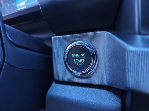 Used 2024 Ford F250 Platinum w/ Tremor Off-Road Package image 27