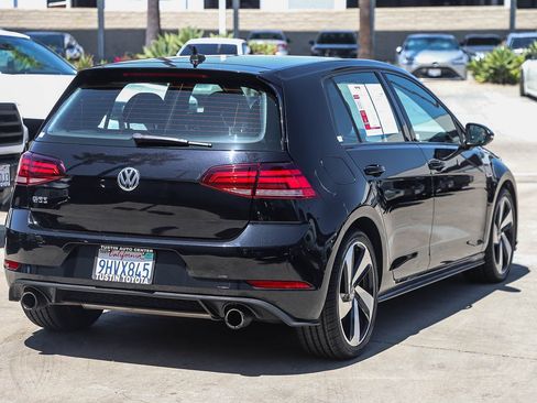 Used 2018 Volkswagen GTI SE FWD image 5