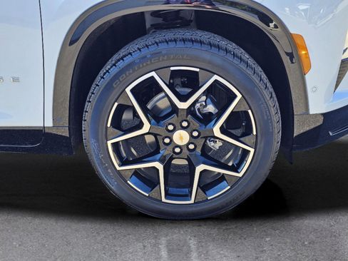 New 2026 Chevrolet Traverse High Country image 4