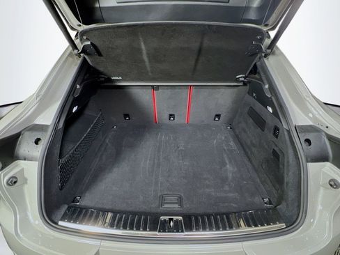 Used 2022 Porsche Cayenne Turbo image 29