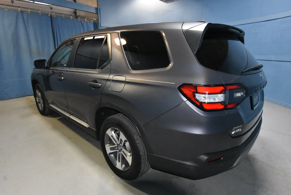 Certified 2025 Honda Pilot EX-L image 32