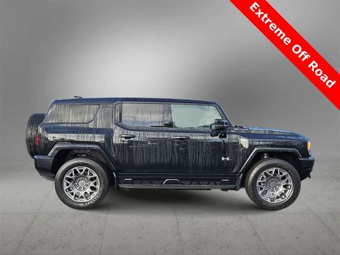 Used 2024 GMC Hummer EV 3X w/ LPO, Illumination Package image 9
