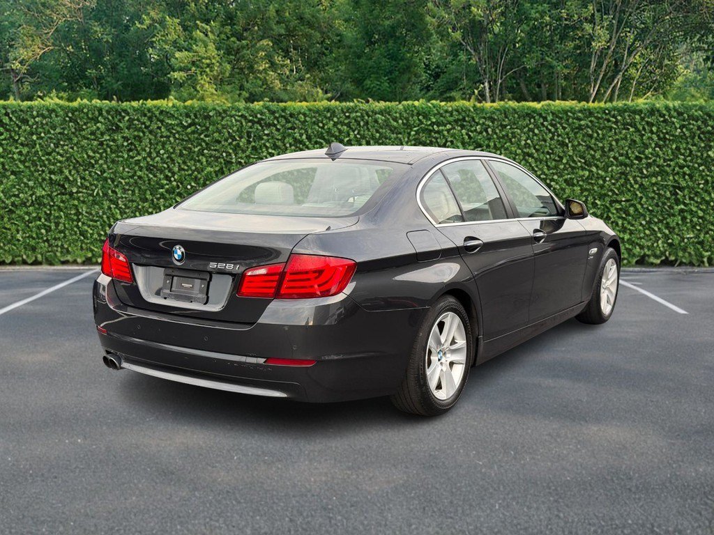 Used 2012 BMW 528i xDrive Sedan AWD/4WD image 3