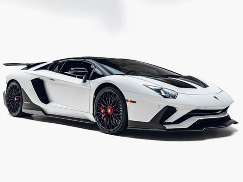 Used 2018 Lamborghini Aventador S AWD/4WD image 4