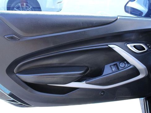 Used 2018 Chevrolet Camaro SS image 7