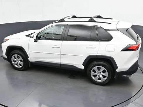 Used 2021 Toyota RAV4 LE w/ Carpet Mat Package (TMS) AWD/4WD image 45