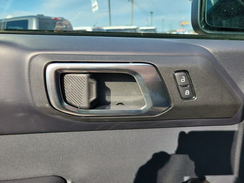 New 2025 Ford Bronco Raptor image 16