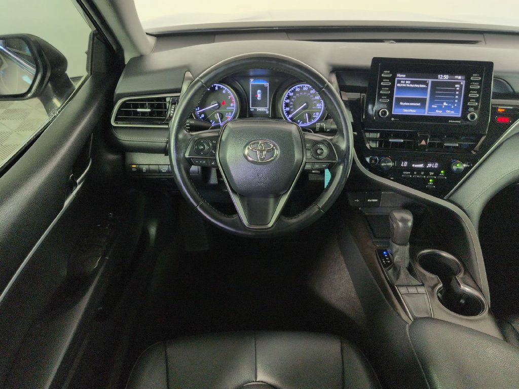 Used 2022 Toyota Camry SE FWD image 21