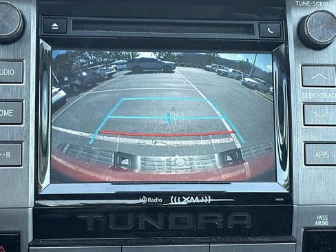 Used 2019 Toyota Tundra SR5 w/ SR5 Upgrade Package AWD/4WD image 32