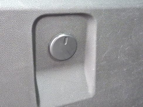 Used 2013 Chevrolet Equinox LS AWD/4WD image 30