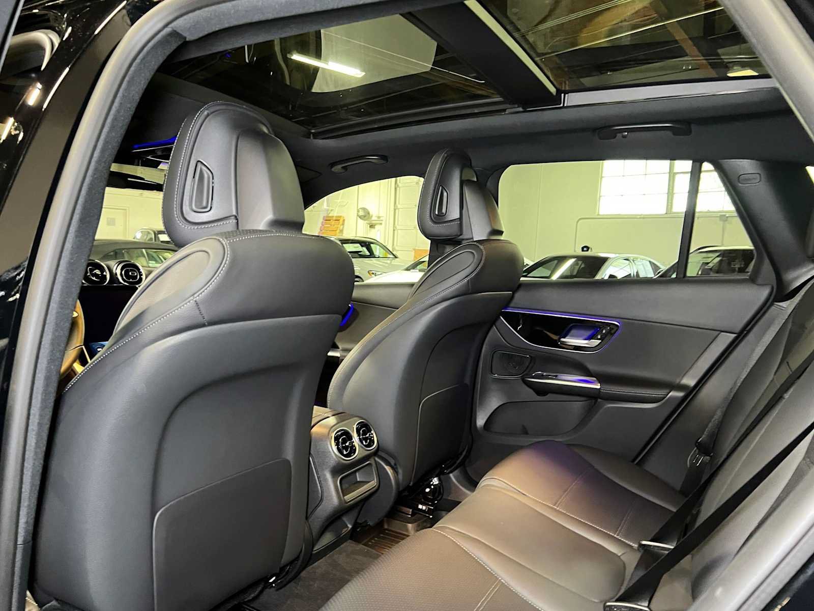 Used 2026 Mercedes-Benz GLC 300 4MATIC image 19