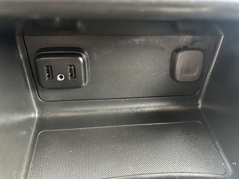 Used 2022 GMC Canyon Elevation w/ Trailering Package image 16