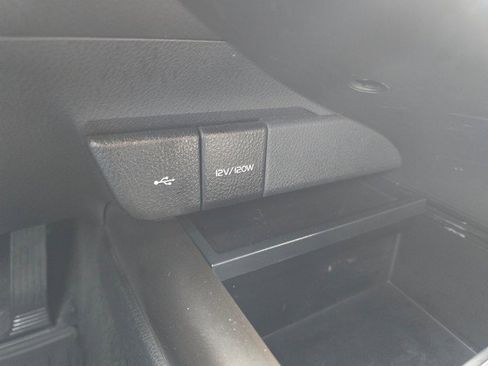 Used 2023 Toyota Camry LE image 31