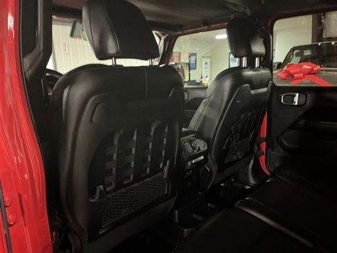 Used 2022 Jeep Wrangler Unlimited Rubicon image 13