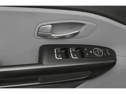 Used 2017 Kia Sedona LX w/ LX Essentials Premium Package FWD image 23