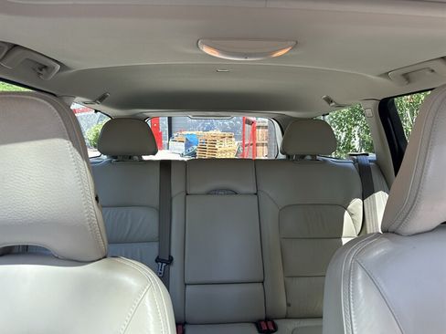 Used 2011 Volvo XC70 T6 AWD/4WD image 26