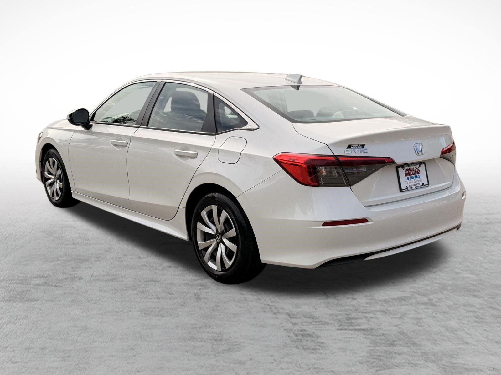 Used 2023 Honda Civic LX image 3