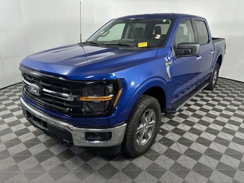 Used 2025 Ford F150 XLT w/ Equipment Group 301A Standard AWD/4WD image 4