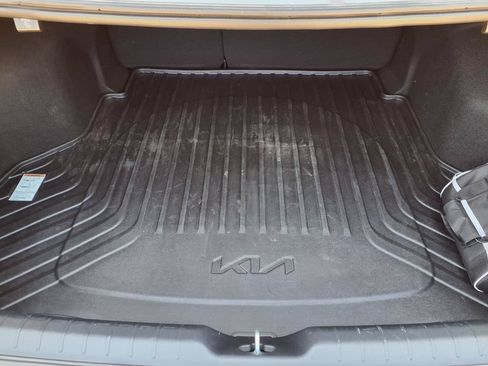 Certified 2025 Kia K4 EX FWD image 11