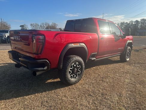 Used 2024 GMC Sierra 2500 AT4X image 10