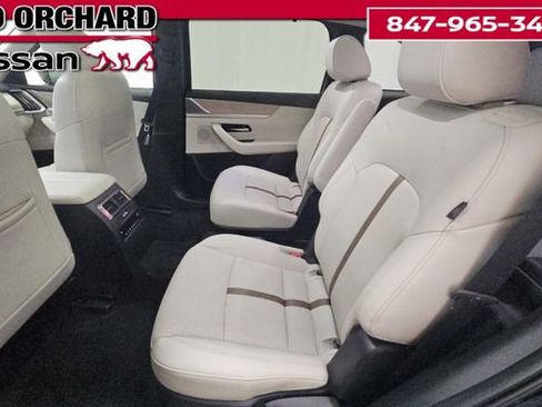 Used 2024 MAZDA CX-90 3.3 Turbo w/ Premium Plus Pkg image 11
