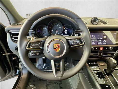 Certified 2026 Porsche Macan AWD/4WD image 14