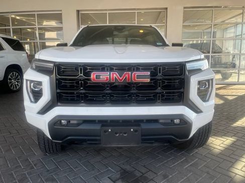 Used 2024 GMC Canyon Elevation w/ Convenience Package AWD/4WD image 2