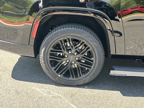 New 2026 Jeep Grand Wagoneer L Limited image 20