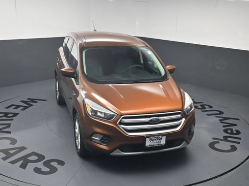 Used 2017 Ford Escape SE FWD image 32