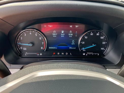 Used 2023 Ford Explorer XLT w/ Equipment Group 202A AWD/4WD image 9