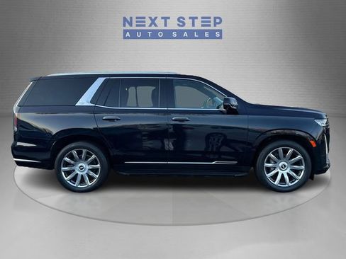 Used 2023 Cadillac Escalade Premium Luxury Platinum AWD/4WD image 9