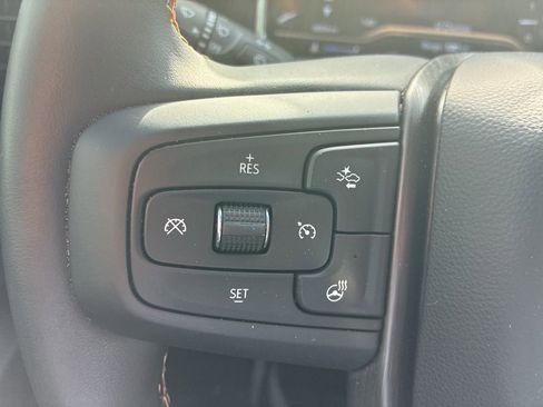 Used 2025 GMC Sierra 2500 AT4 w/ AT4 Premium Plus Package image 15