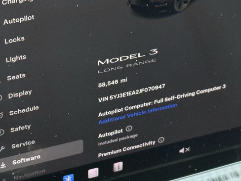 Used 2018 Tesla Model 3 Long Range image 17