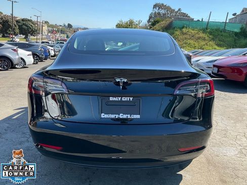Used 2023 Tesla Model 3 Standard Range image 4