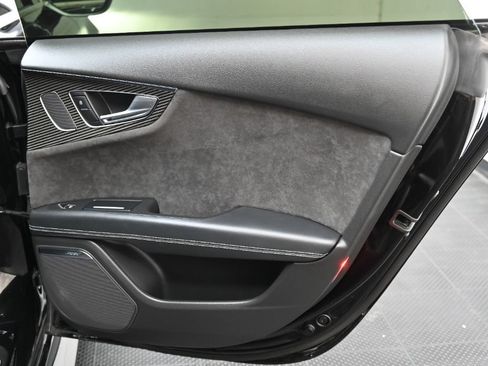 Used 2016 Audi RS 7 Prestige w/ Driver Assistance Package AWD/4WD image 40