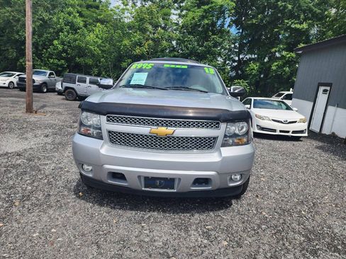 Used 2013 Chevrolet Avalanche LTZ AWD/4WD image 8