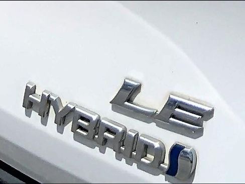 Used 2023 Toyota Sienna LE FWD image 30