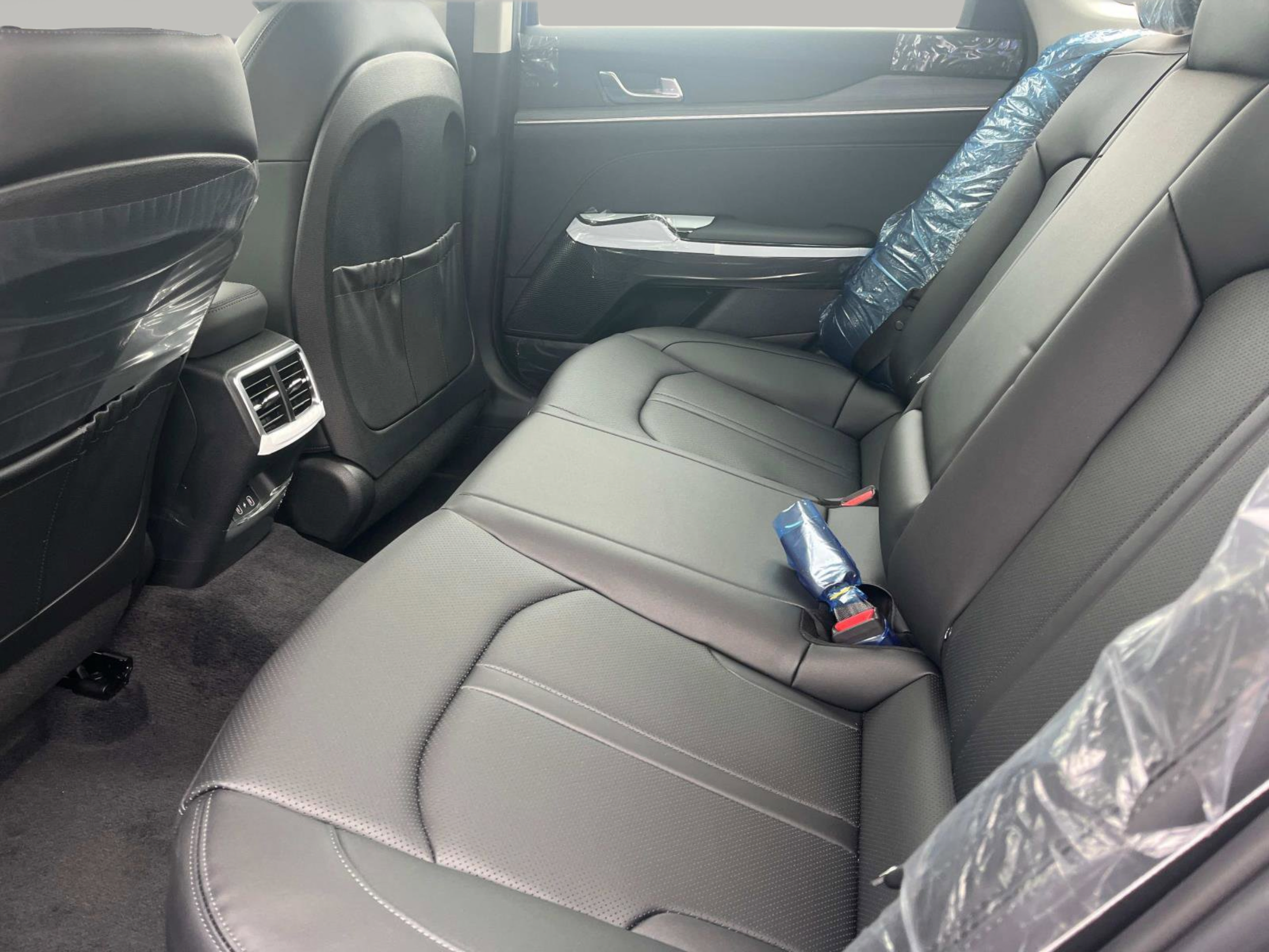 New 2025 Kia K5 EX FWD image 16