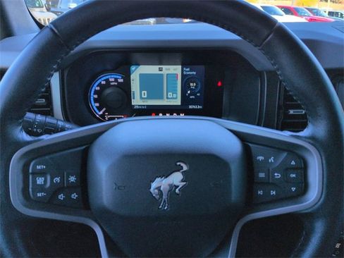 Used 2023 Ford Bronco Big Bend w/ Sasquatch Package image 28